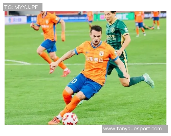 球队助教表示全员支持瓦科留队转会现象正常祝福瓦科未来发展