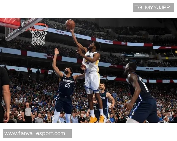 维金斯半场表现平平三分球和罚球均未命中仅得10分