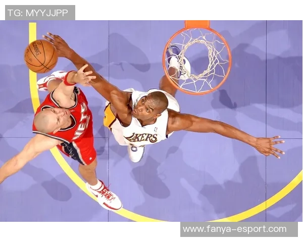 奎因创造历史20岁330天成NBA最年轻中锋单场20分10助攻纪录保持者